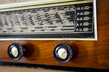Radio Bluetooth "LMT 235" des années 1955 restaurée à la main par Charlestine photo du cadran.