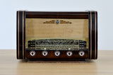 Radio Bluetooth "ASCRE Isogyre 64" des années 1953 restaurée à la main par Charlestine photo vu de face.