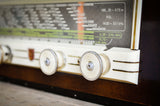 Boutons radio ancienne Philips BF411A 1951 restaurée et connectée en Bluetooth par Charlestine