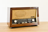 Radio Bluetooth "Point Bleu Etna" des années 1959 restaurée à la main par Charlestine photo de face.