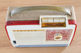 Radio Bluetooth "RADIOLA RA391T" des années 1960 restaurée à la main par Charlestine photo vu du dessus.