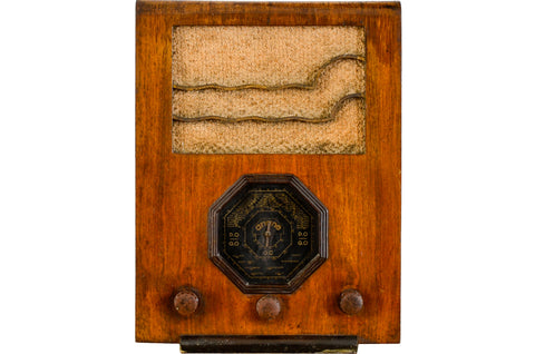 Radio Bluetooth "ARIANE E58" des années 1935 restaurée à la main par Charlestine photo détourée.