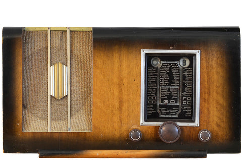 Radio Bluetooth "Radio Charme" des années 1938 restaurée à la main par Charlestine photo détourée.