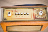 Radio Bluetooth "Manufrance AS60" des années 1960 restaurée à la main par Charlestine photo vu du dessus.