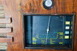 Radio Bluetooth "LARRIEU AL27" des années 1937 restaurée à la main par Charlestine photo du cadran.